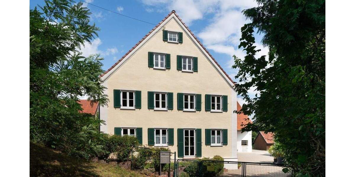 Einfamilienhaus Fünfstetten / Nußbühl Fünfstetten - 8 Zimmer, 301 m&sup2;, 1.200.000&euro; | Angebot:25727229