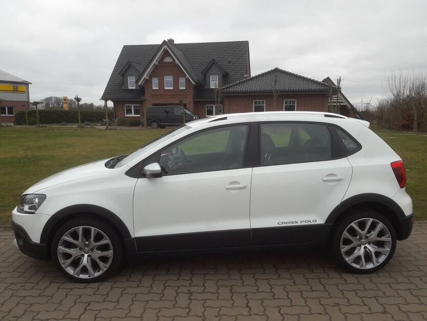 VW Polo 31.000 km 11.790 € Wangersen 21702