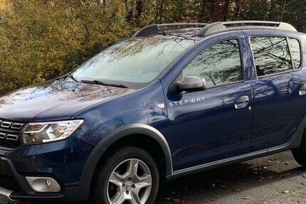 Dacia Sandero 36.500 km 9.499 &euro; Schlangenbad 65388