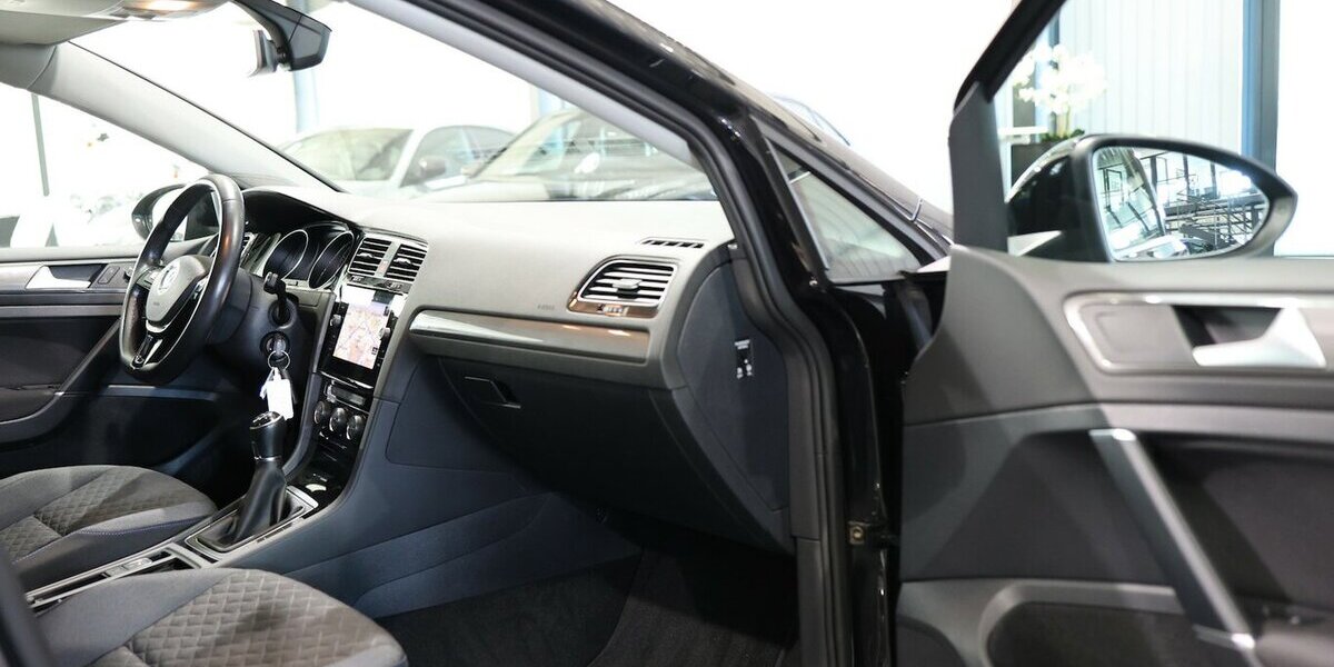 VW Golf VII 1.5 TSI BMT JOIN SPORT / STANDHEIZUNG 117.000 km 14.997 &euro; Hamm 59077
