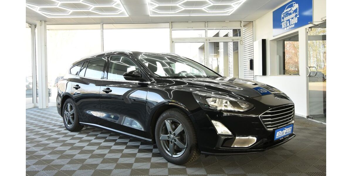 Ford Focus 60.710 km 12.580 &euro; Erfurt 99092