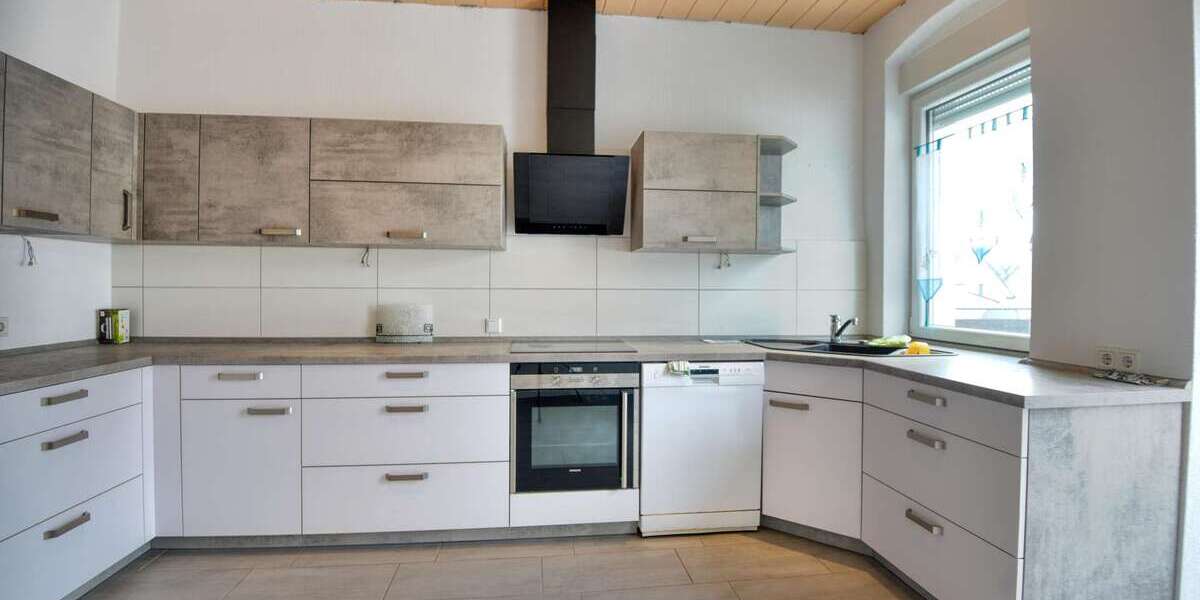 Bezugfsfreie 6 ZKBB mit XL-Panoramaterrasse & Gemeinschaftsgarten Gepflegtes 2FH mit Garage - Etagenwohnung Mannheim Sandhofen | Angebot:26749567