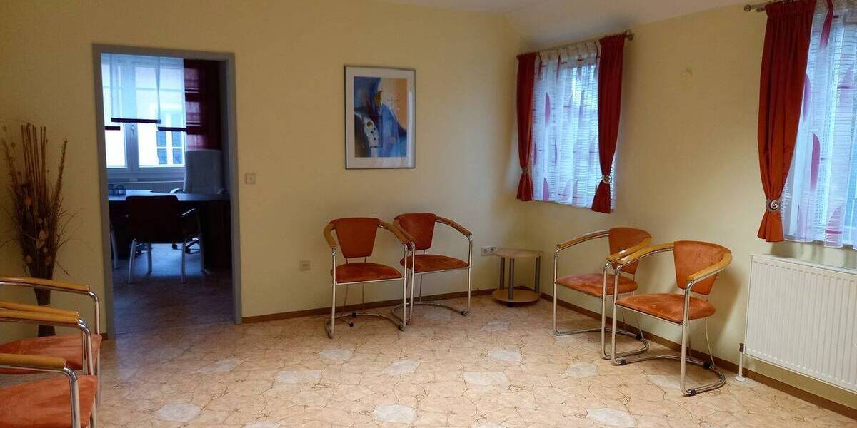 Gewerbeobjekt Selb - 4 Zimmer, 116 m&sup2;, 830&euro; | Angebot:26833349