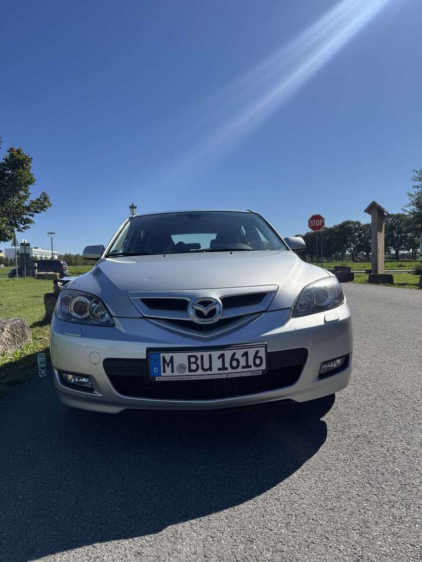 Mazda 3 208.000 km 2.900 € münchen 81249
