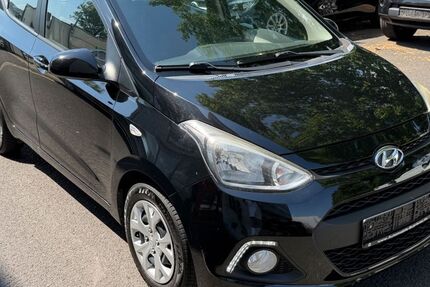 Hyundai i10 111.000 km 8.400 &euro; Wiesbaden 65203