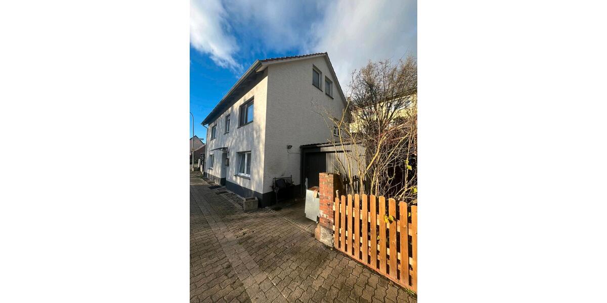 Einfamilienhaus Willebadessen - 7 Zimmer, 174 m&sup2;, 110.000&euro; | Angebot:26698052