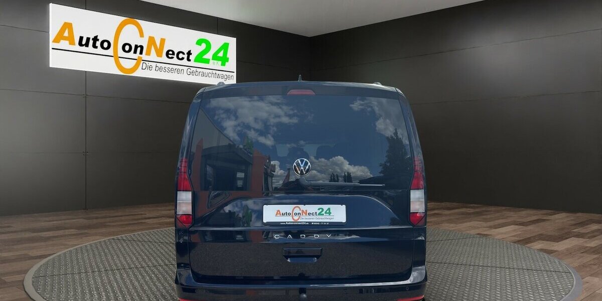 VW Caddy Maxi Life *7-Sitzer/AHK/Navi/SHZG/TM/PDC/Alu 27.670 km 31.990 &euro; Bamberg 96052