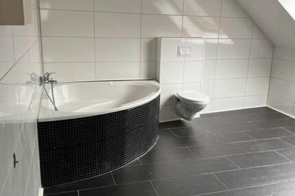 Wohnung Essen Stadtbezirk VI - 2.5 Zimmer, 75 m&sup2;, 600&euro; | Angebot:25552920