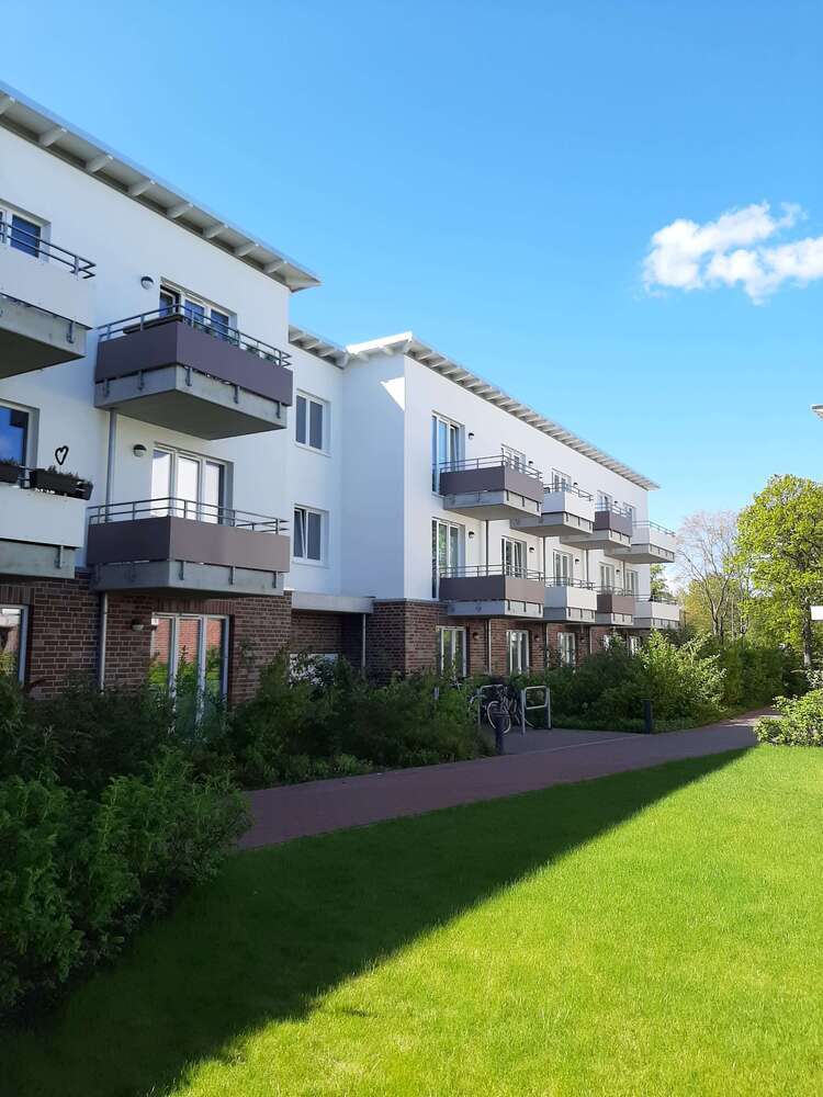 Wohnung zum Mieten in Heide 350 € 29.88 m²