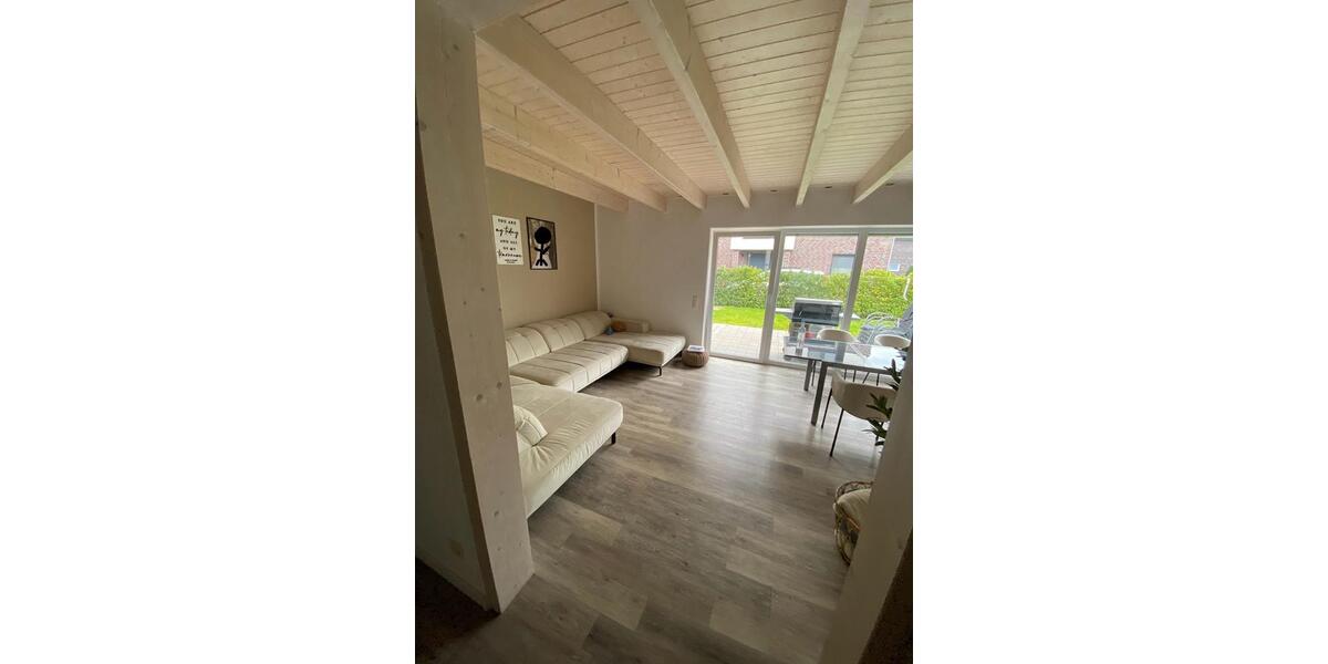 Doppelhaushälfte Lage - 5 Zimmer, 111 m&sup2;, 1.650&euro; | Angebot:26401134
