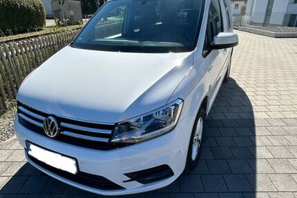 VW Caddy 154.290 km 15.290 &euro; Polling 82398
