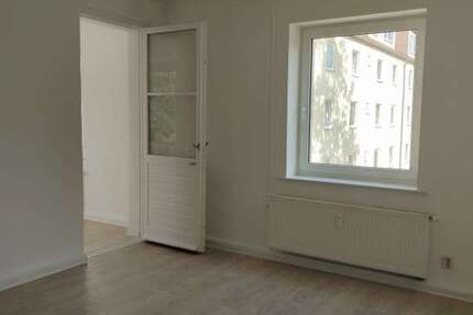 Wohnung zum Mieten in Brandenburg an der Havel 392 € 49 m² 2 zimmer