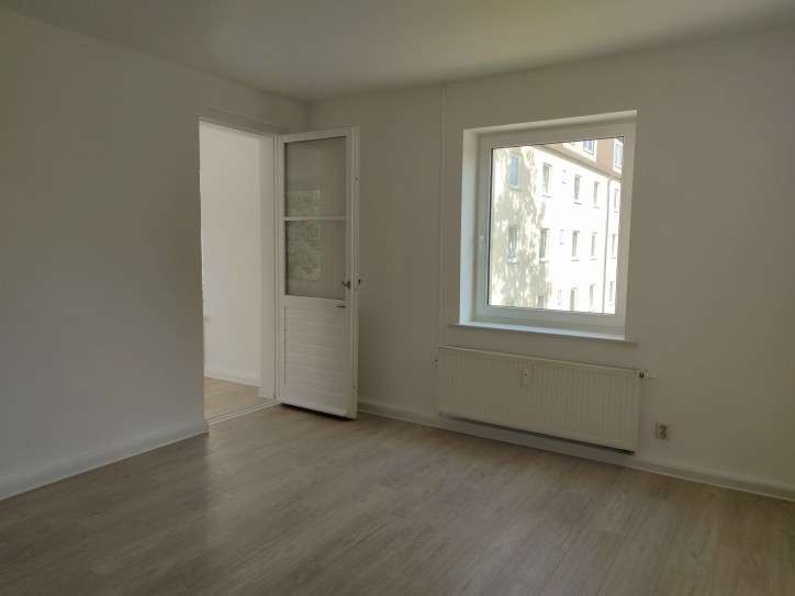 Wohnung zum Mieten in Brandenburg an der Havel 392 € 49 m² 2 zimmer
