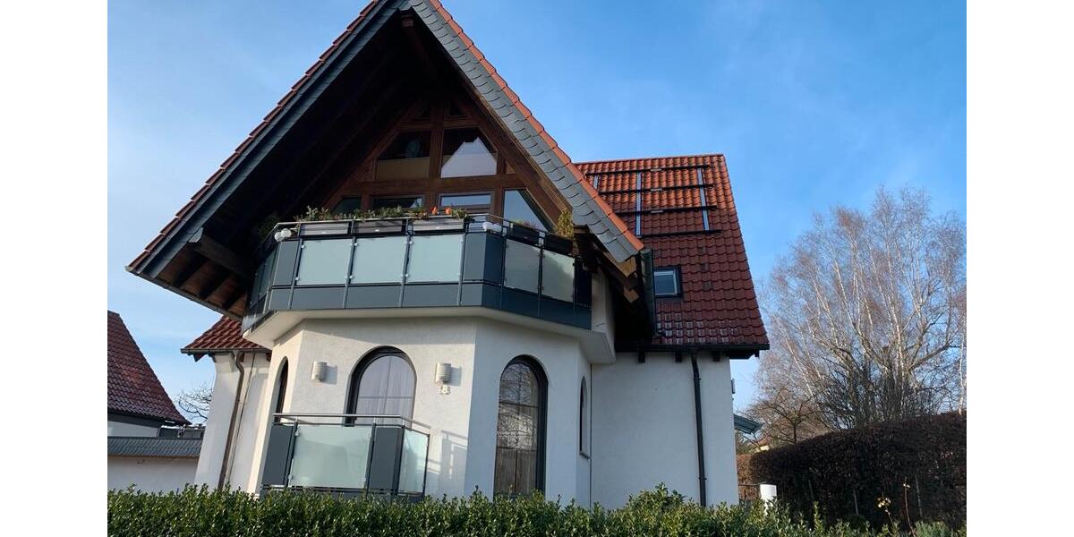 Dachgeschoßwohnung Petersberg - 4 Zimmer, 110 m&sup2;, 1.049&euro; | Angebot:26677541