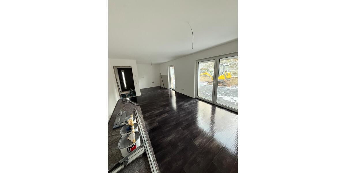 Neu renoviertes Familienhaus in Lohfelden-Vollmarshausen 5 zimmer