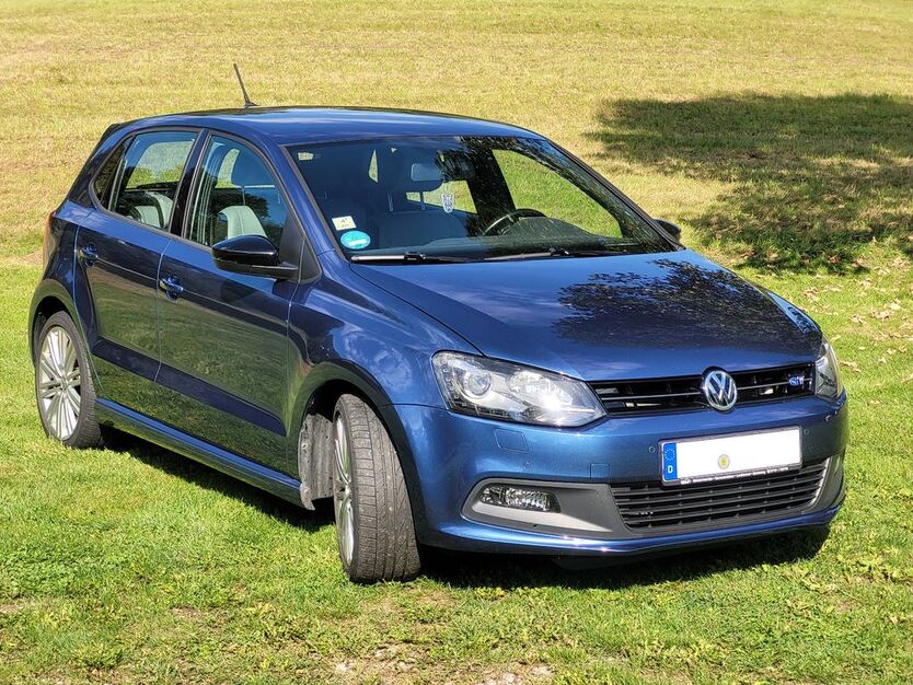 VW Polo 95.742 km 11.900 € Backnang 71522