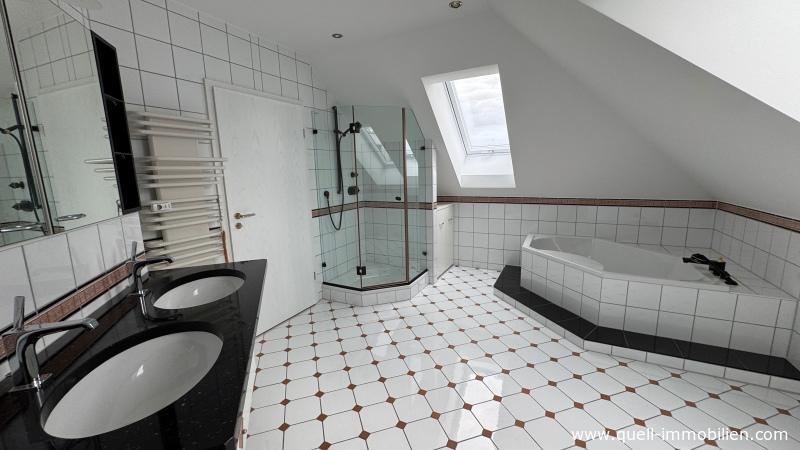 Einfamilienhaus Fulda Aschenberg - 3 Zimmer, 221 m&sup2;, 2.000&euro; | Angebot:25979192