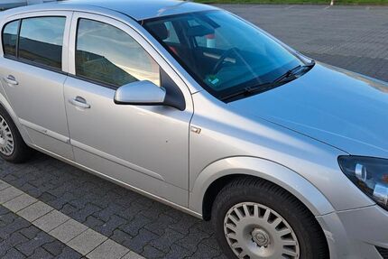 Opel Astra 69.300 km 3.900 &euro; Uslar 37170