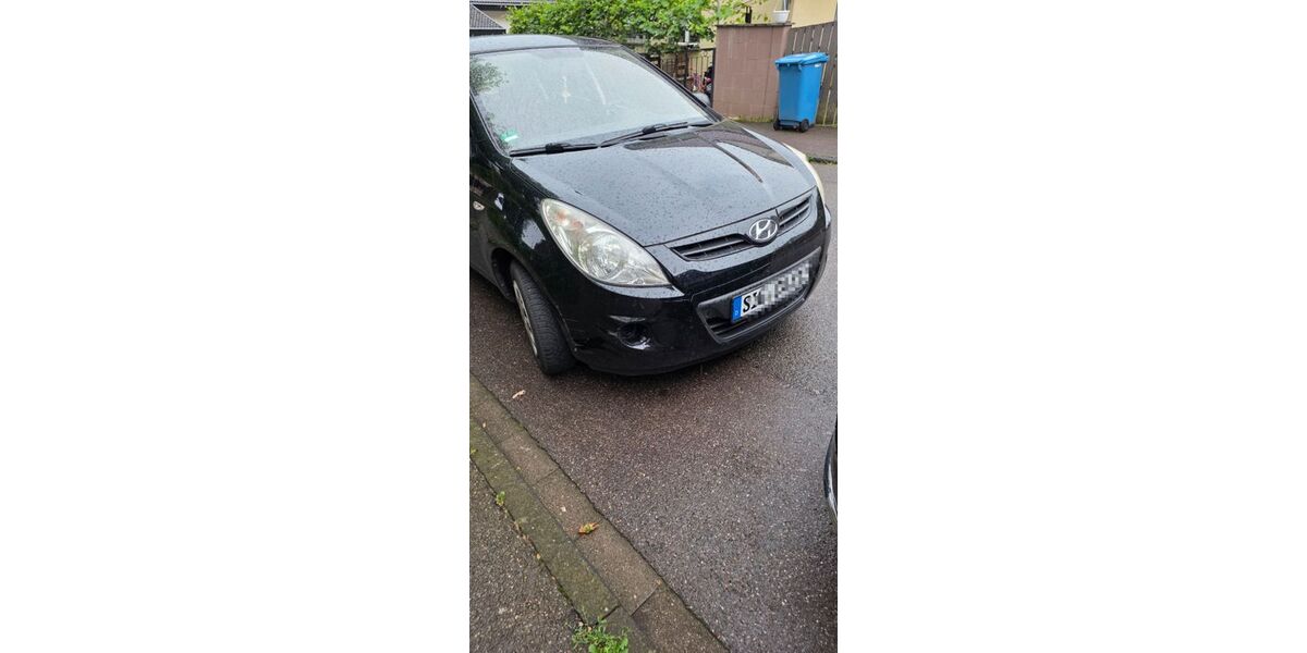 Hyundai i20 147.000 km 2.550 &euro; Pfullendorf 88630
