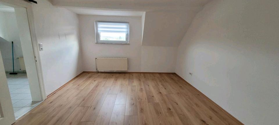 Dachgeschoßwohnung Konz - 4 Zimmer, 72 m&sup2;, 850&euro; | Angebot:25214424