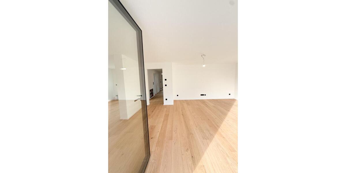 Terrassenwohnung Ismaning - 3.5 Zimmer, 100 m&sup2;, 2.200&euro; | Angebot:25951805