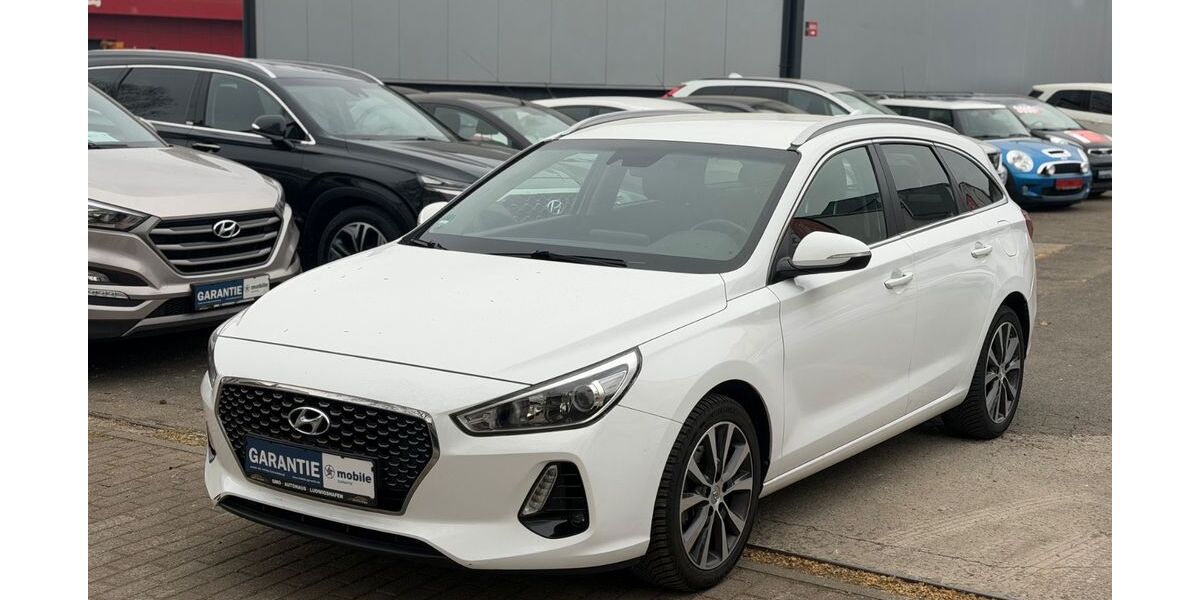 Hyundai i30 137.000 km 10.900 &euro; Ludwigshafen 67059
