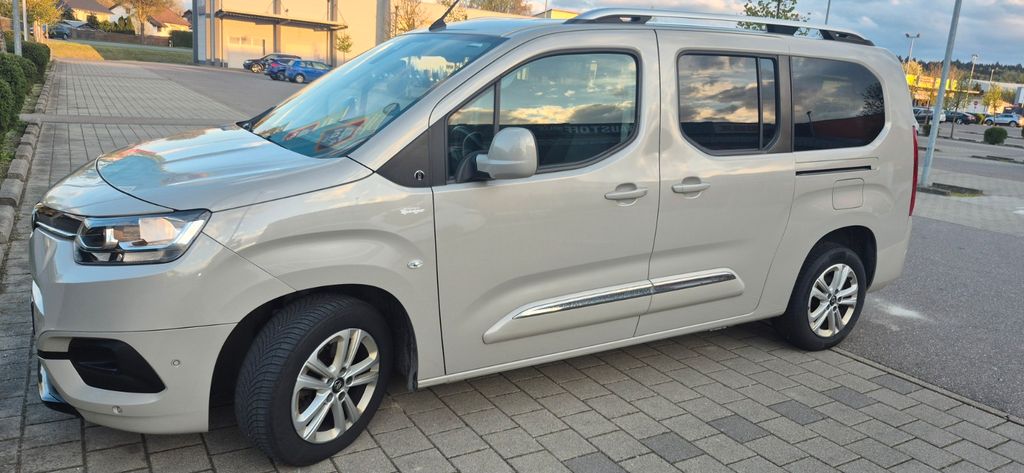 Toyota Proace City 125.000 km 21.900 &euro; Inzigkofen 72514