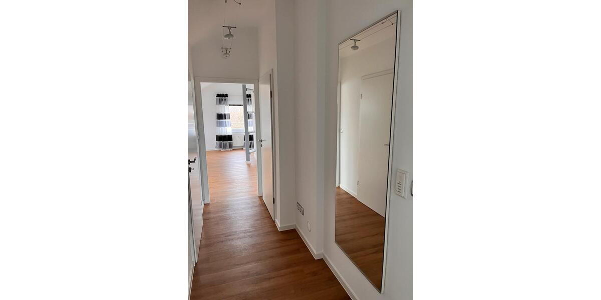 Dachgeschoßwohnung Haßfurt - 2.5 Zimmer, 70 m&sup2;, 690&euro; | Angebot:25637755