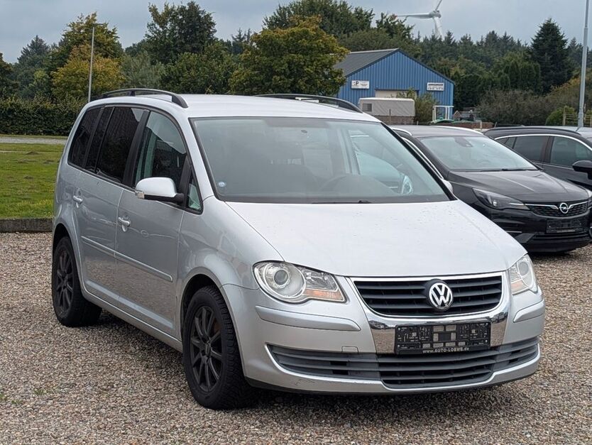 VW Touran 130.000 km 5.980 € Silberstedt 24887
