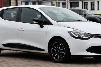 Renault Clio 128.623 km 5.490 &euro; Treia 24896