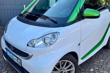Smart ForTwo 82.871 km 4.800 € Vilsbiburg 84137