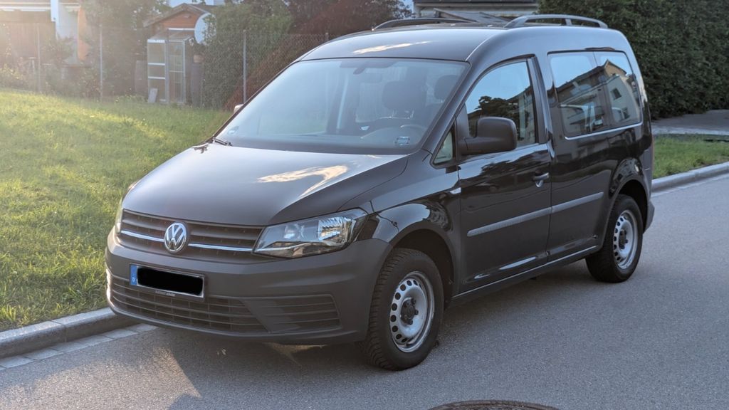 VW Caddy 86.000 km 17.900 &euro; Höhenkirchen-Siegertsbrunn 85635