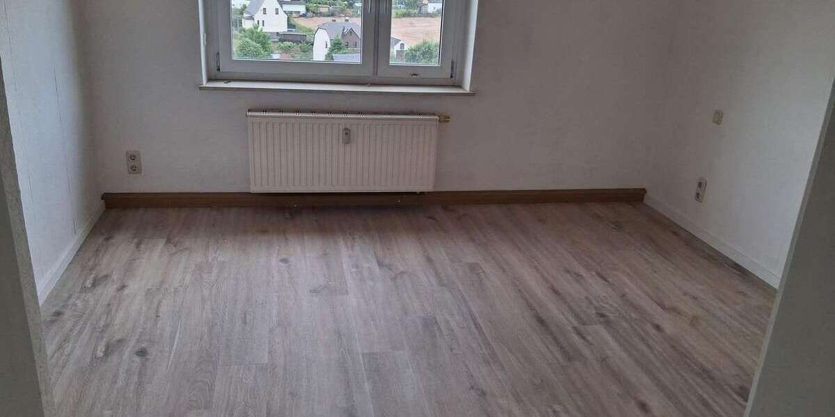 Etagenwohnung Drebach OT Venusberg Venusberg - 3 Zimmer, 66 m&sup2;, 350&euro; | Angebot:26916328