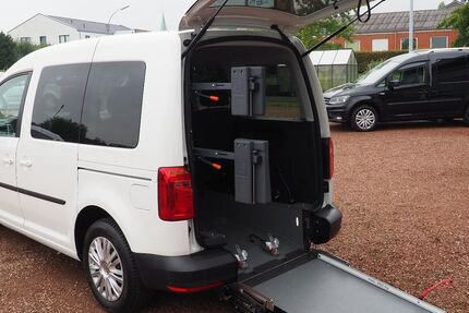 VW Caddy 41.893 km 33.890 € Südkirchen 59394