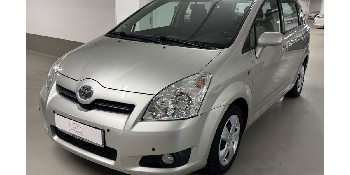 Toyota Corolla Verso 142.000 km 5.999 &euro; Frankfurt am Main 60386