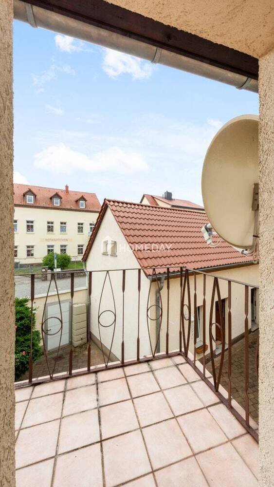 Gepflegte DHH mit Garage, Innenhof, Balkon und Ausbaupotenzial in ruhiger Lage