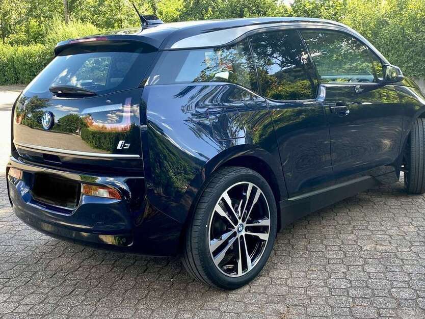 i3