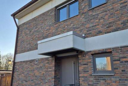 Haus Mönchengladbach Windberg - 9 Zimmer, 200 m&sup2;, 2.350&euro; | Angebot:24735774