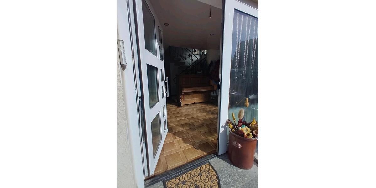 Einfamilienhaus Boxberg - 5 Zimmer, 150 m&sup2;, 220.000&euro; | Angebot:26516771