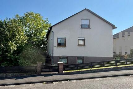 BORKEN Stadt -- 1-2 Familienhaus mit PV (10,4kWp) -- von Privat