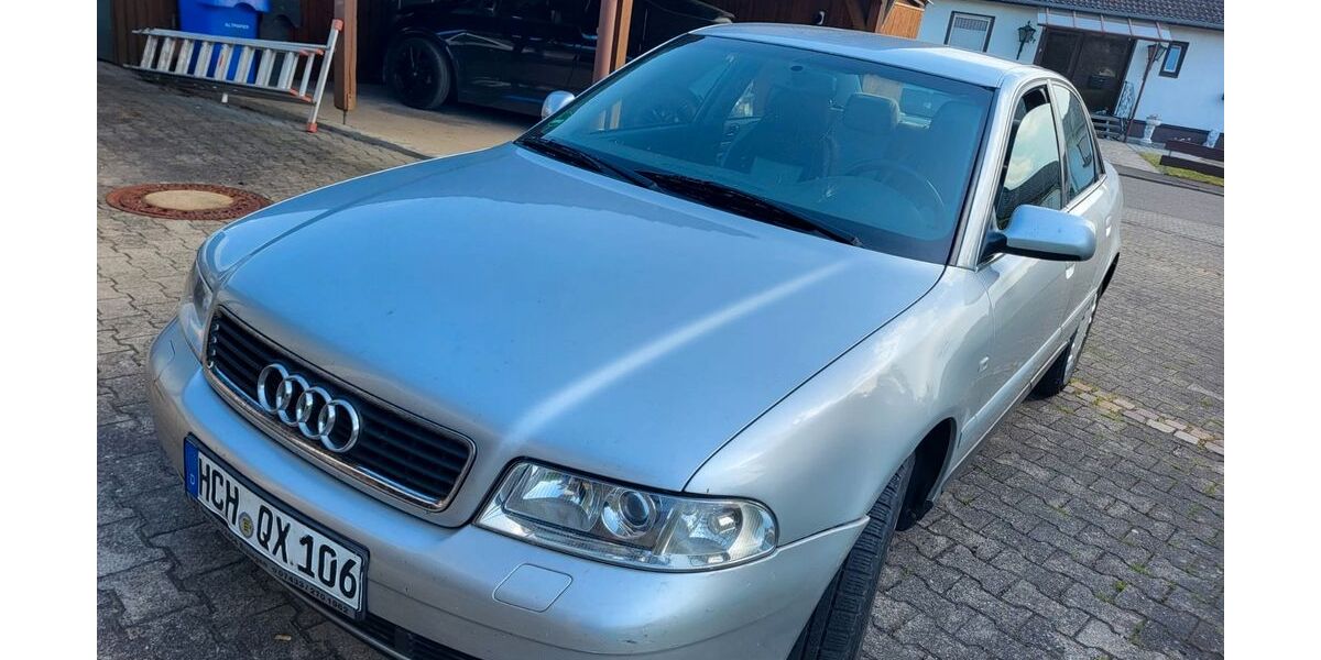 Audi A4 150.000 km 650 &euro; Hechingen 72379