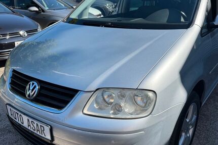 VW Touran 146.000 km 3.980 &euro; Fürth 90763