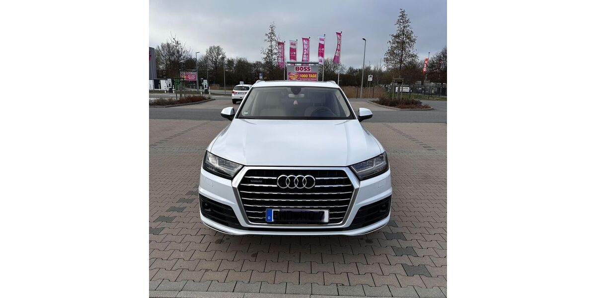 Audi Q7 102.000 km 38.000 &euro; Emden 26725
