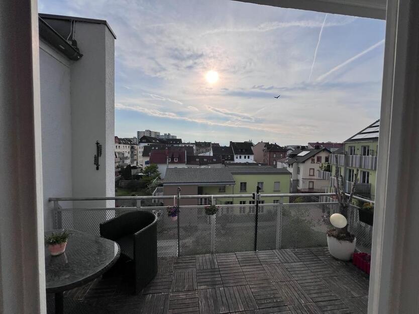 Großzügige 2-ZI Wohnung in Frankfurt Fechenheim zimmer