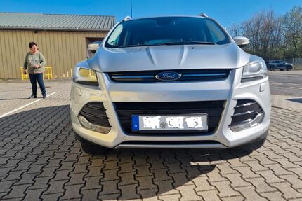 Ford Kuga 234.000 km 8.400 &euro; Düren 52351