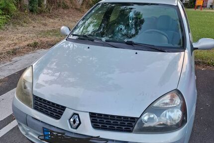 Renault Clio 123.000 km 800 &euro; Leinefelde 37327