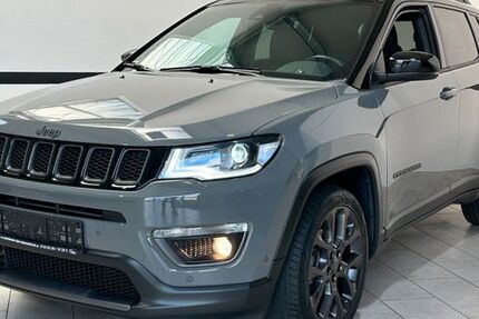 Jeep Compass 1.3 MultiAir T-GDI S DCT Navi*Leder*LED* 44.677 km 21.899 € Gebesee 99189