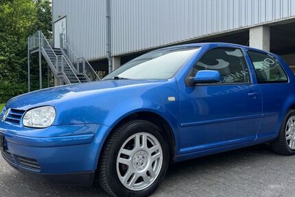 VW Golf 225.300 km 990 &euro; Paderborn 33102