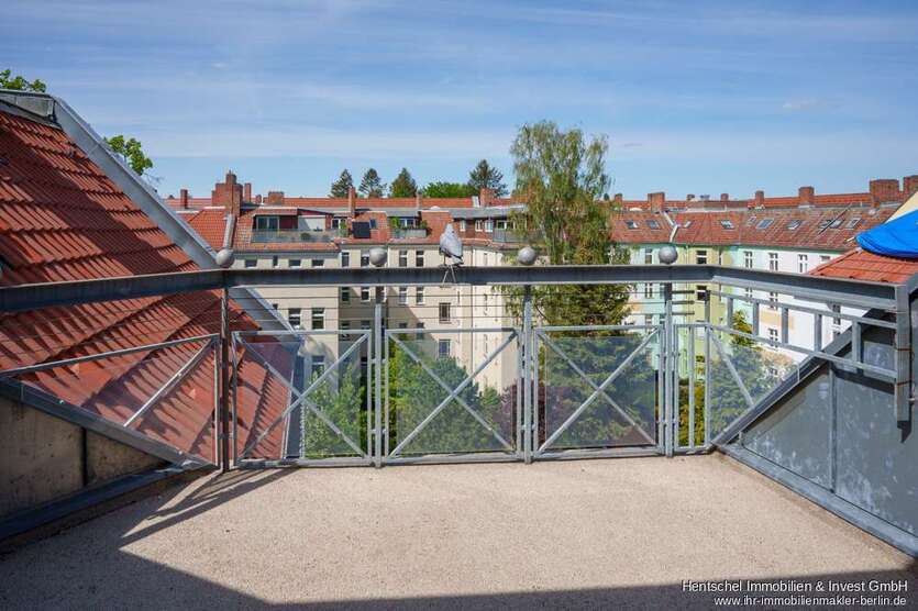 Wohnung zum Mieten in Berlin 831 € 77.09 m²