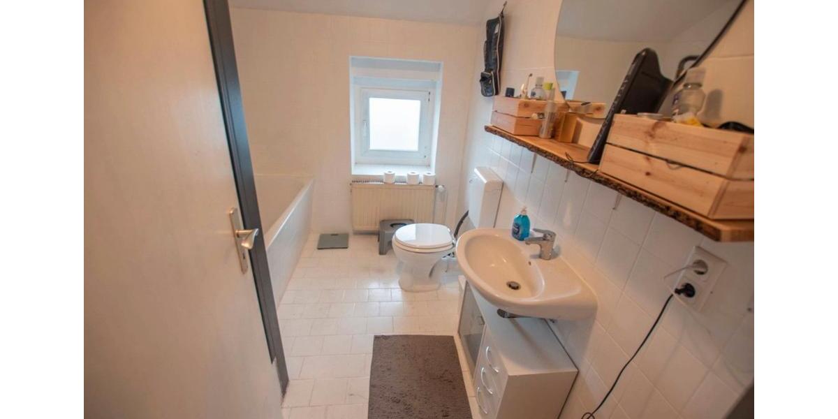Etagenwohnung Emmerthal - 3 Zimmer, 85 m&sup2;, 660&euro; | Angebot:26419504